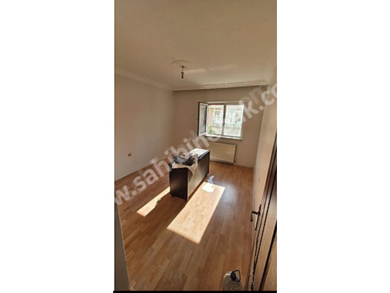 KEÇİÖREN SUBAYEVLERİNDE METRO DİBİ YAPILI KİRALIK 3+1 2.KAT DAİRE