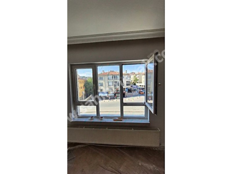 KEÇİÖREN SUBAYEVLERİNDE METRO DİBİ YAPILI KİRALIK 3+1 2.KAT DAİRE