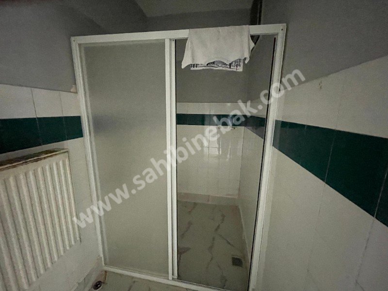 BURSA SETBAŞI İPEKÇİLİK'TE KİRALIK 3.KAT 2+1  80m2 DAİRE