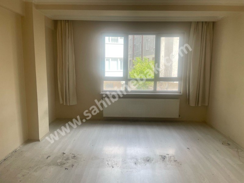 BURSA TEPEBAŞI ESKİŞEHİR BAHÇELİEVLERDE 90m2 KİRALIK 2+1 DAİRE