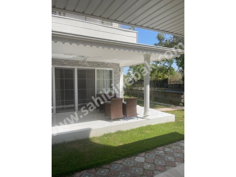 ANTALYA SERİK BOĞAZKENTTE DENİZE SIFIR SİTE İÇİNDE SATILIK 90 M2 2+1 VİLLA