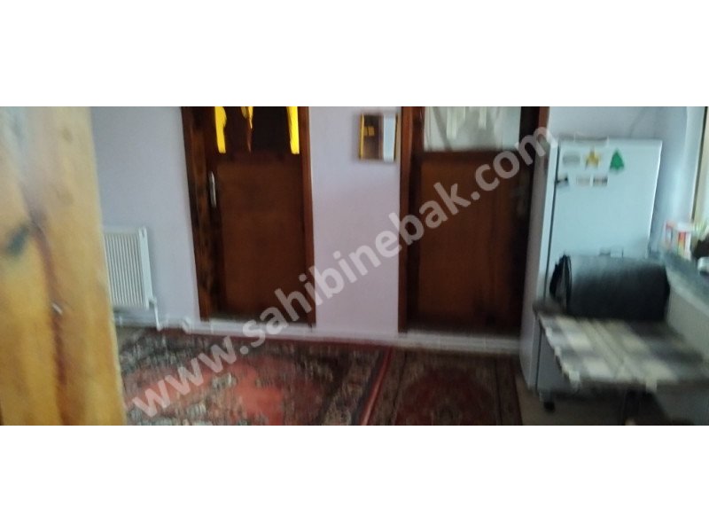 BURDUR KARAMANLI KATAMANDA SATILIK 318 M2 ARSA İÇİNDE SATILIK135 M2 2+1 EV