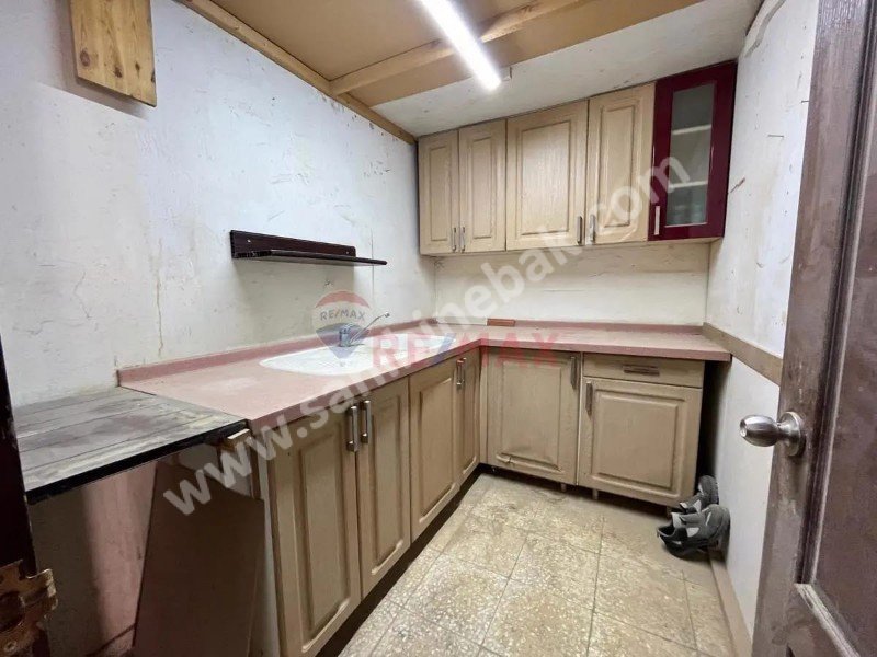SİTELER ÇAMLITEPE CAD.2 KAT 140 M2  WCLİ MUTFAKLI KİRALIK DÜKKAN