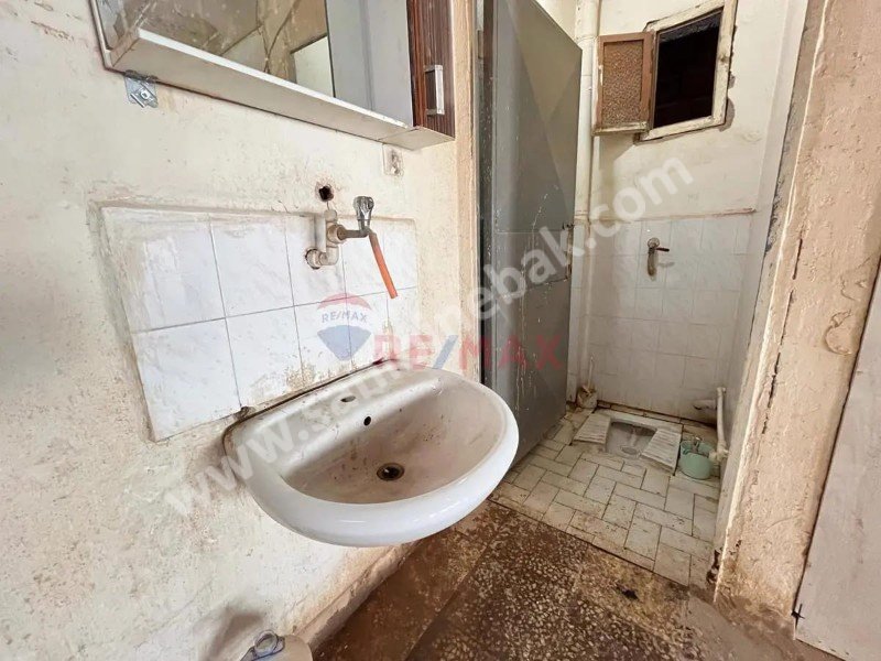 SİTELER ÇAMLITEPE CAD.2 KAT 140 M2  WCLİ MUTFAKLI KİRALIK DÜKKAN