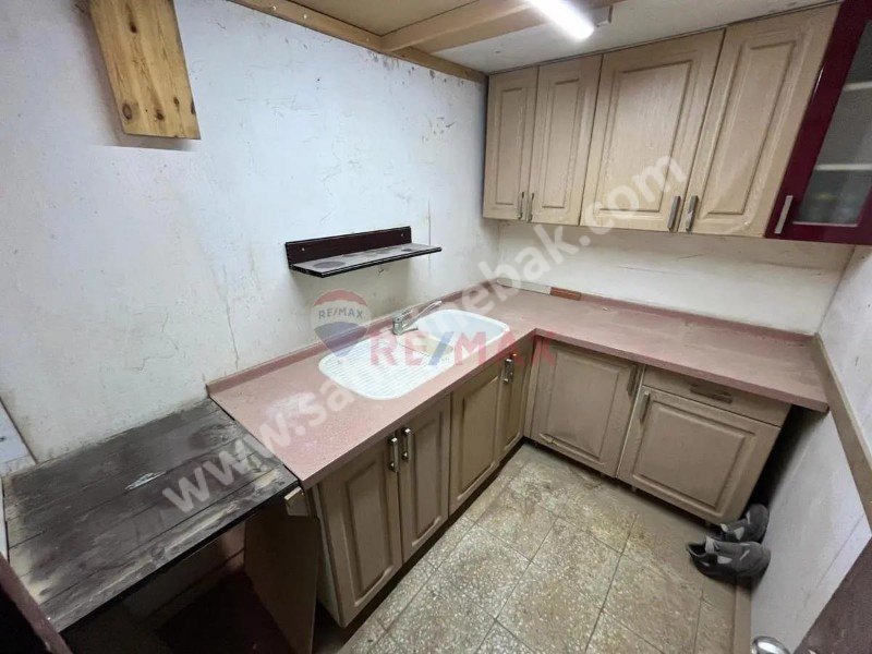 SİTELER ÇAMLITEPE CAD.2 KAT 140 M2  WCLİ MUTFAKLI KİRALIK DÜKKAN