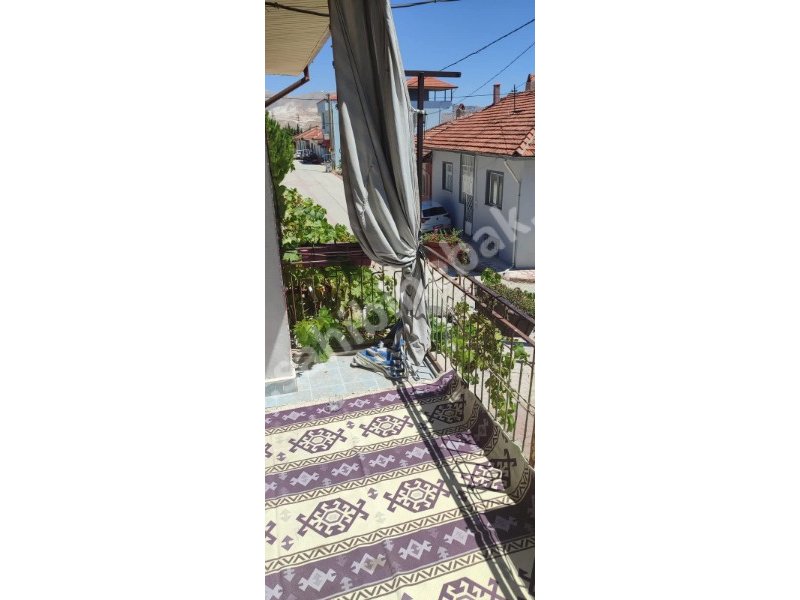 BURDUR KARAMANLI CAMİ MAHALLESİ SATILIK İKİ KATLI MÜSTAKİL EV