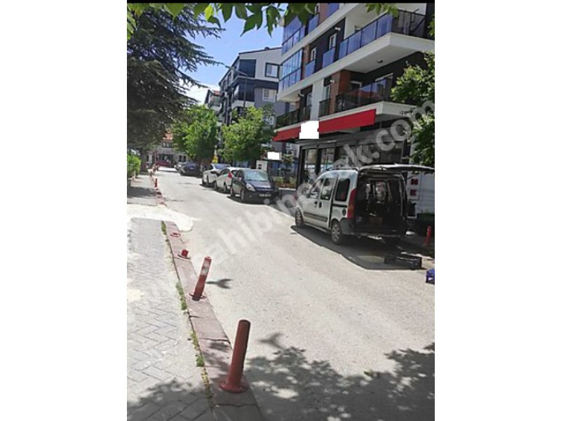 AYDINLIKEVLERDE CADDE ÜSTÜ  SIFIR BİNADA 2 BÖLMELİ MUTFAKLI WCLİ KİRALIK DÜKKAN