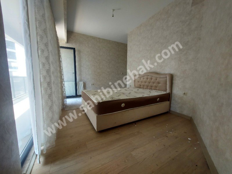 BURSA KILIÇ TAN ALPİŞ ADEN HAUSE’DE 1+1 KİRALIK HOME OFİS
