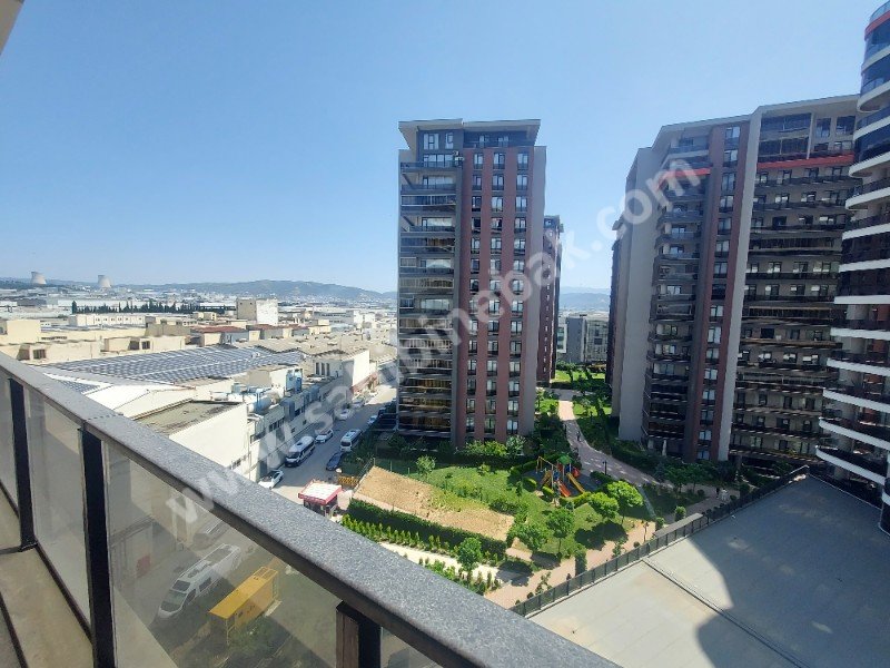 BURSA KILIÇ TAN ALPİŞ ADEN HAUSE’DE 1+1 KİRALIK HOME OFİS