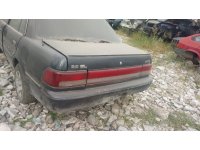 Toyota corona 2.0 arka camurluk