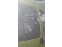 2002 citroen berlingo 1.9 çıkma sağ sürgü kapı camı