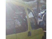 2002 citroen berlingo 1.9 çıkma sağ takım kapı camı