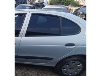 2001 renault megane 1 1.6 8v çıkma sol arka kapı