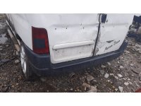 Peugeot partner 1.9 d çıkma arka tampon