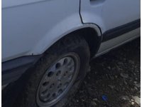 1988 mazda 323 1.6 çıkma sağ arka jant lastik