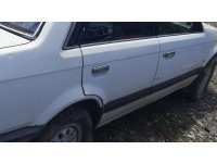 1988 mazda 323 1.6 çıkma sağ marşbiyel