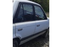 1988 mazda 323 1.6 çıkma sağ takım kapı