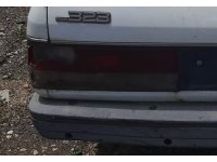 1988 mazda 323 1.6 çıkma sol stop lambası