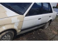 1988 mazda 323 1.6 çıkma sol yan panel