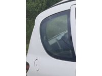 Peugeot 206 çıkma sağ arka kelebek camı