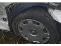 Peugeot 206 çıkma sağ ön jant lastik