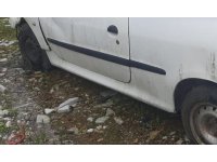 Peugeot 206 çıkma sol kapı bandı