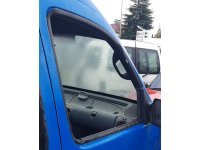 Renault kangoo çıkma sağ ön kapı camı plastiği