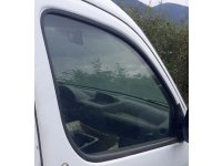 Peugeot partner çıkma sağ ön kapı camı