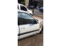 OPEL OMEGA A SAĞ ÖN KAPI DOLU