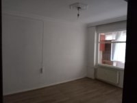 Kocaeli İzmit Öğretmenler Sitesin'de Satılık 2. Kat 3+1 Daire 130 m2