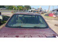 Renault 19 sedan arka cam