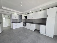 ESKİŞEHİR AŞAĞISÖĞÜTÖNÜ MAHALLESİNDE SATILIK 4+1 200 m2 SIFIR DAİRE