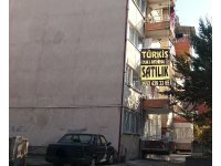 TÜRKİŞ BLOKLARI EN DEĞERLİ ÜÇGEN PARSELDE SATILIK DAİRE